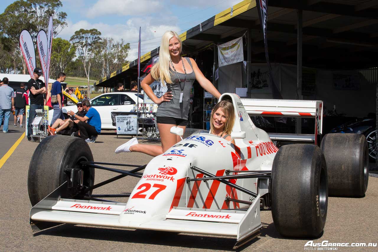 MR Tuning Promo Girls